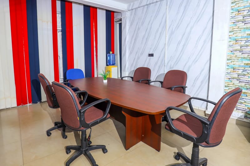 Team Meeting Room - view 3